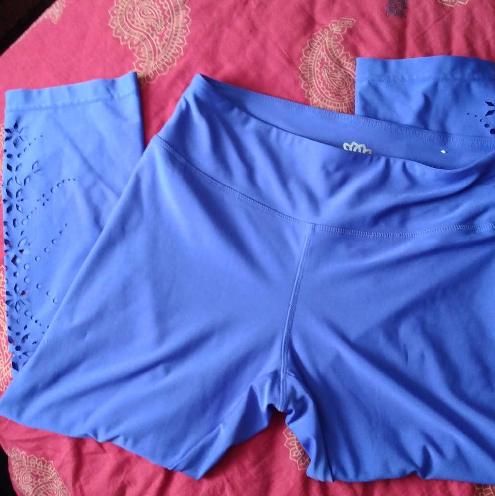 Maurices purple Capri leggings